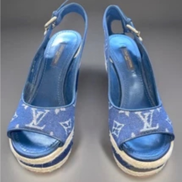 Louis Vuitton Denim Blue Monogramed Espadrille  Sandals (NWOB) - Picture 1 of 9